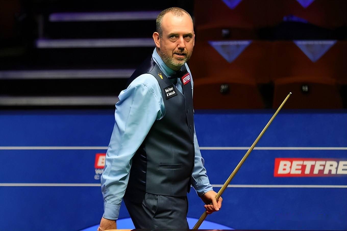 打坐庆祝的 打坐庆祝的