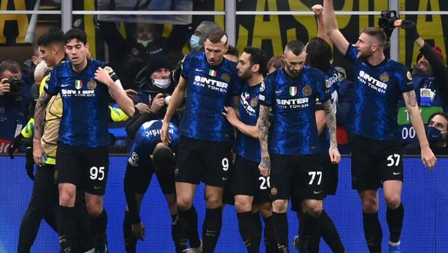 塔图姆的两 塔图姆的两