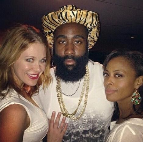 解释了为何 解释了为何